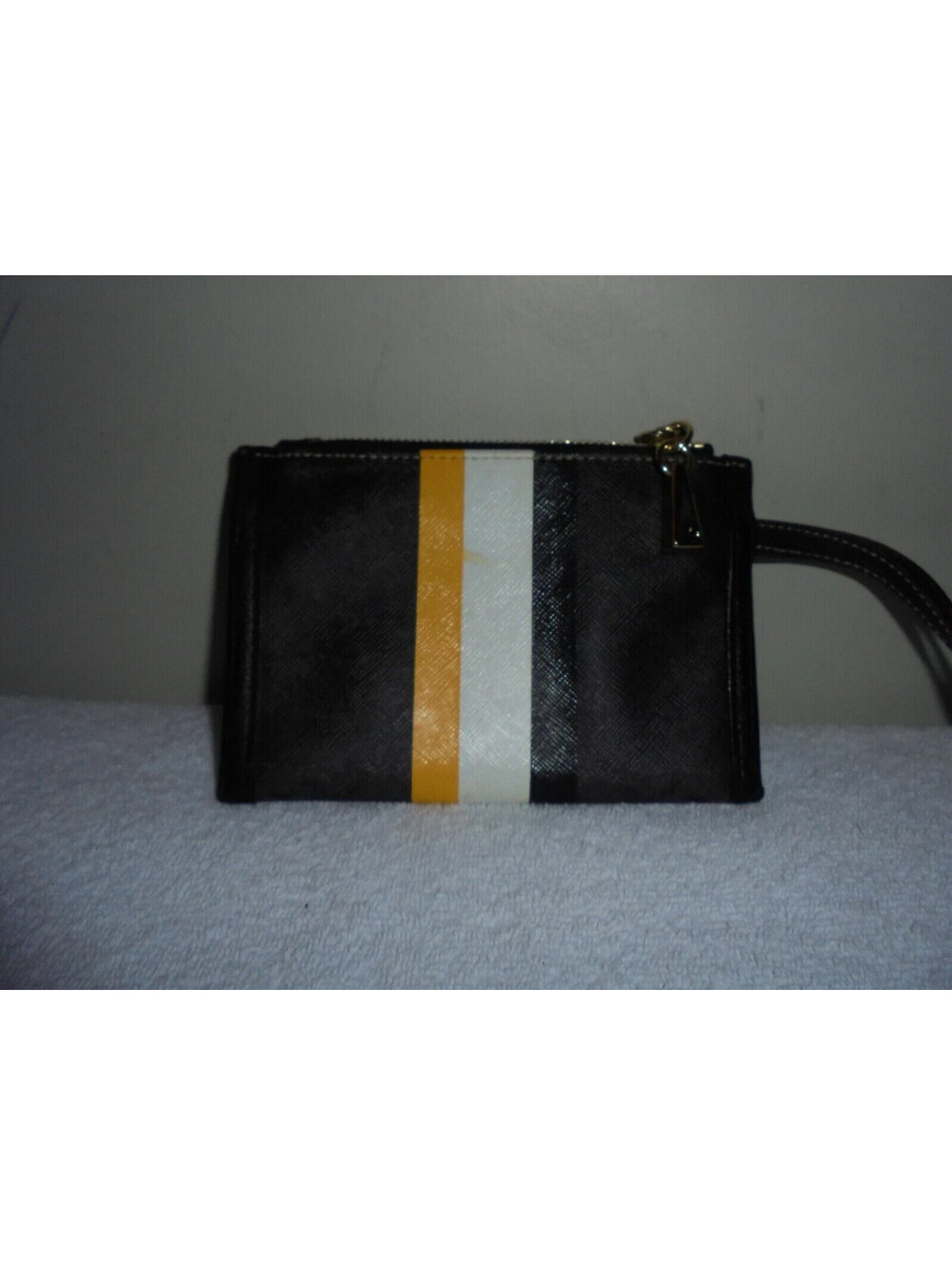 L.A.M.B. Gwen Stephani wristlet - Picture 4 of 6